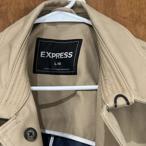 Express Trench Coat - Picture 2 of 6